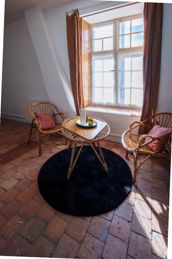 La Loge , Nuit Insolite Au Chateau De 보장시 외부 사진