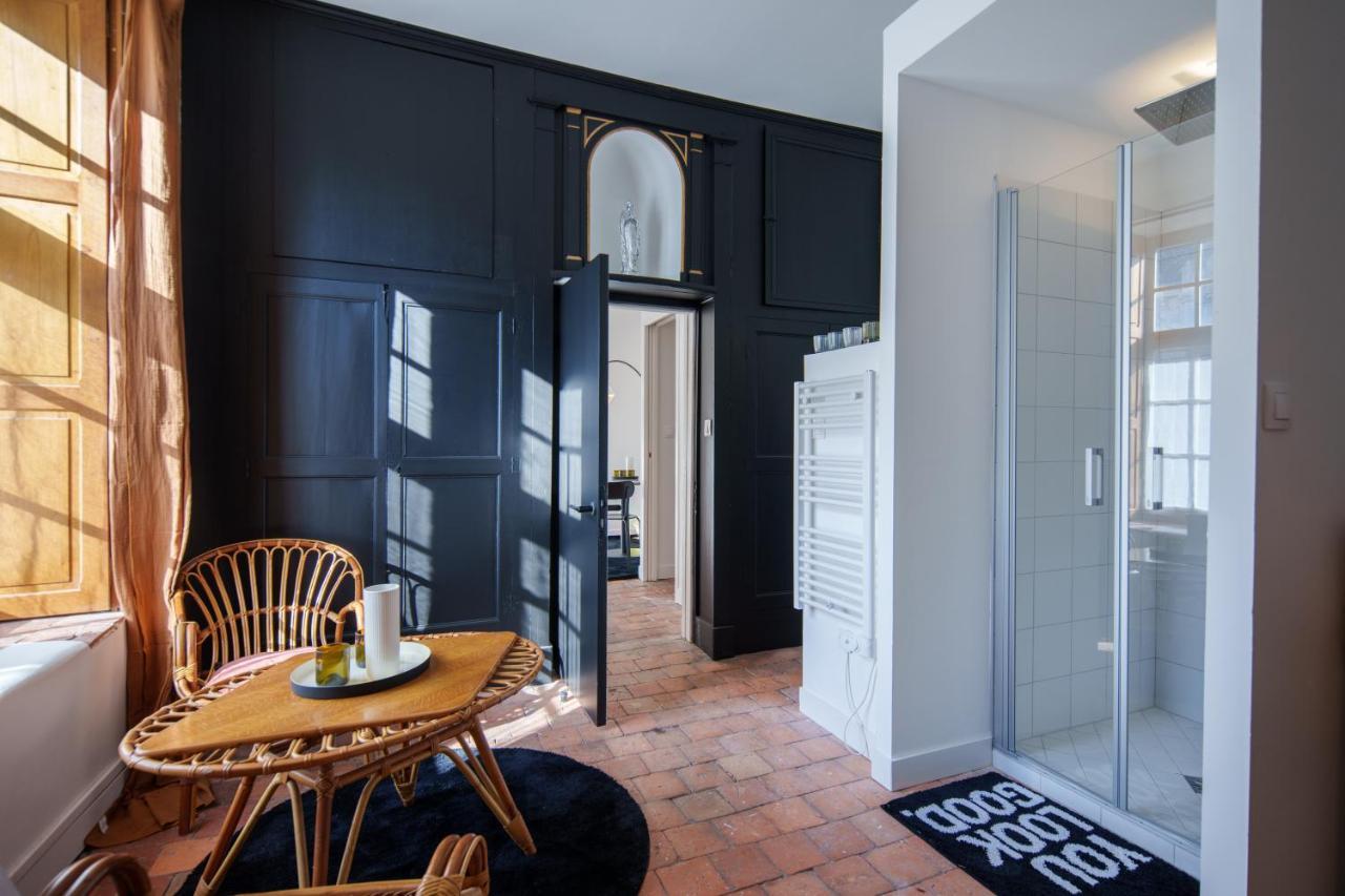La Loge , Nuit Insolite Au Chateau De 보장시 외부 사진